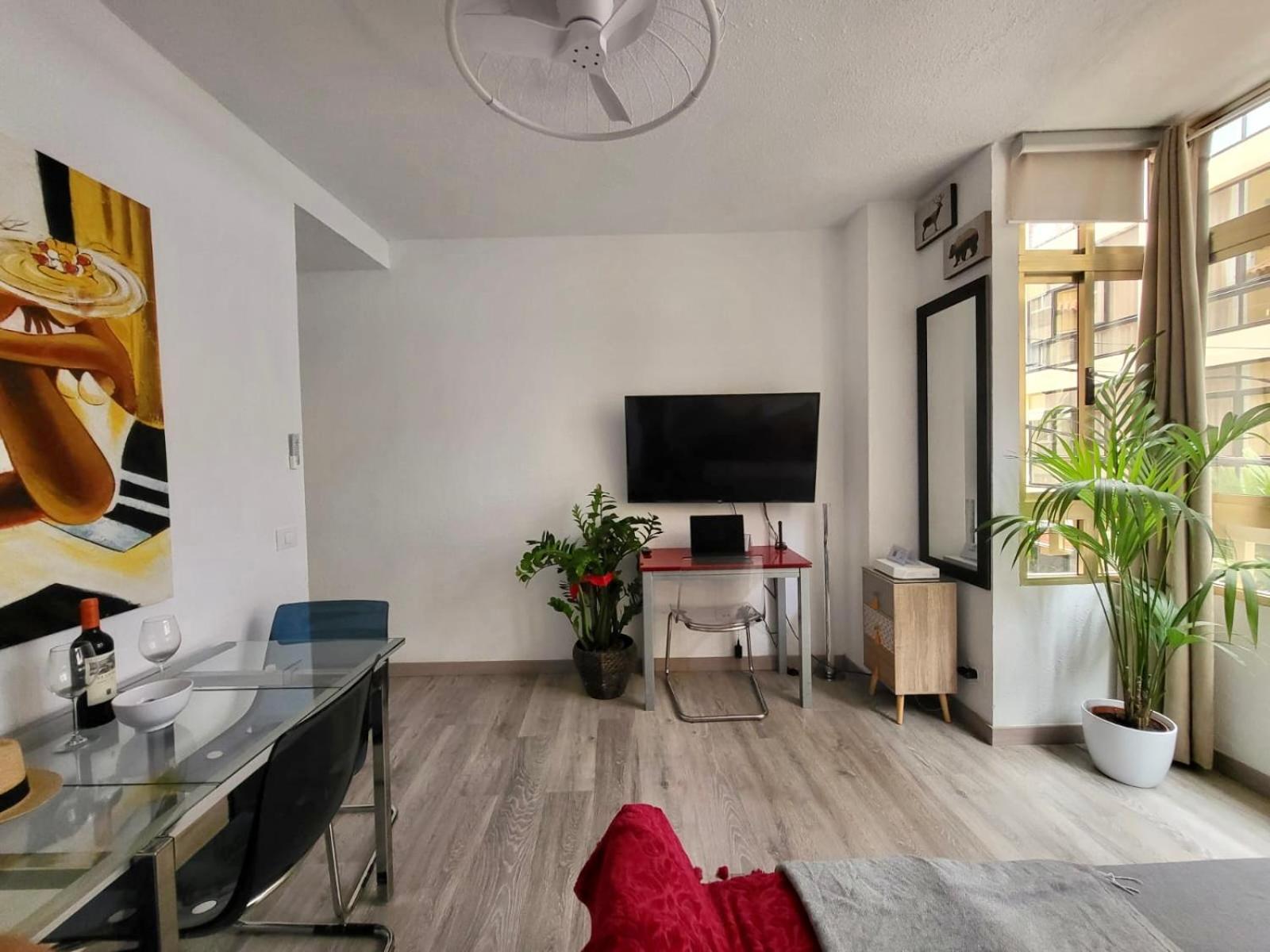 2 Bedrooms Flat 50 Mts Away From Las Canteras Beach Las Palmas de Gran Canaria Exteriör bild